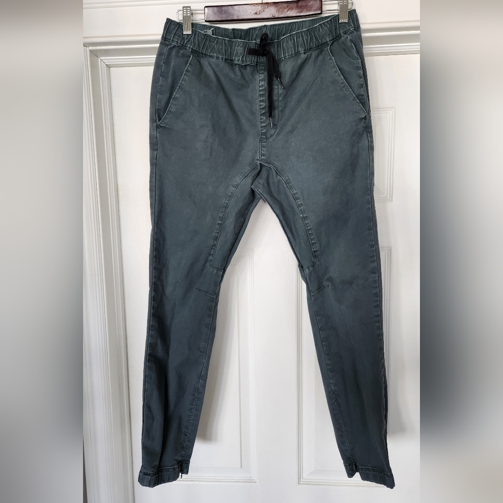 PacSun jogger with zipper and snap detail at the ankle